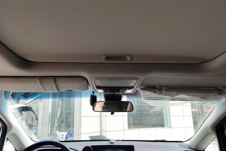 Used Honda Elysion 2022 2.0L eHEV Luxury Edition Headliner