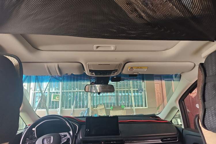 Used Honda Elysion 2022 2.0L eHEV Comfort Version Headliner