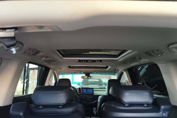Used Honda Elysion 2022 2.0L eHEV Luxury Edition Headliner