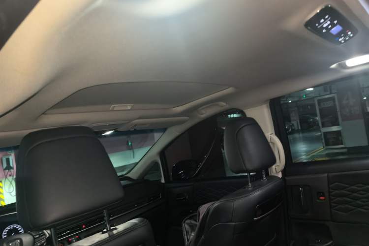 Used Honda Elysion 2022 2.0L eHEV Luxury First Edition Headliner
