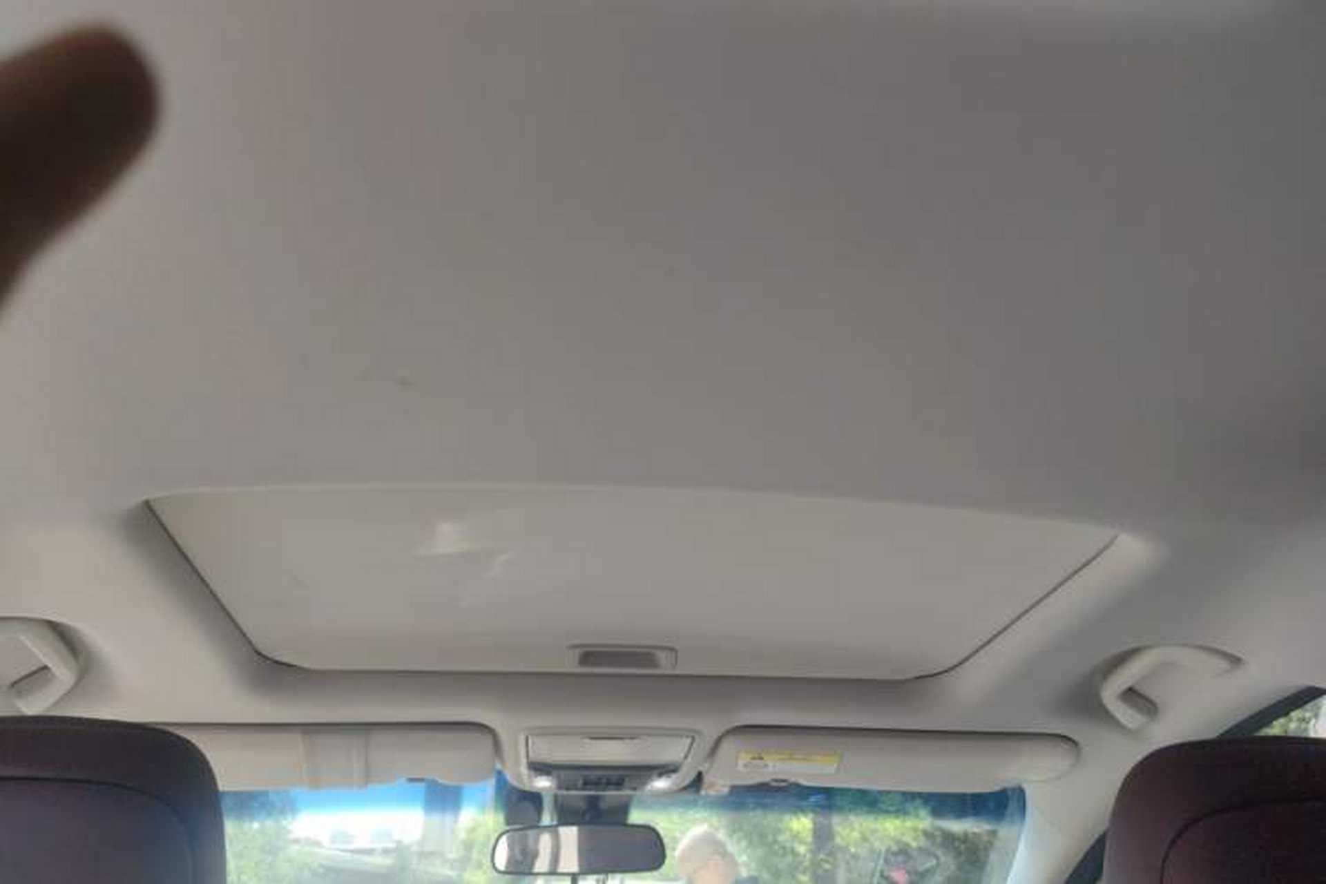 Used Honda Elysion 2022 2.0L eHEV Prestige Edition Headliner