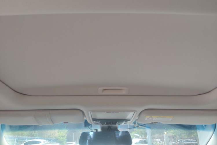 Used Honda Elysion 2022 2.0L eHEV Luxury First Edition Headliner
