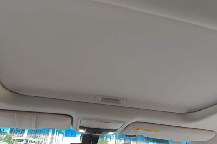 Used Honda Elysion 2022 2.0L eHEV Luxury Edition Headliner