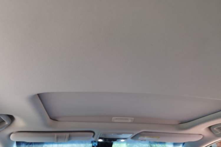 Used Honda Elysion 2022 2.0L eHEV Comfort Version Headliner