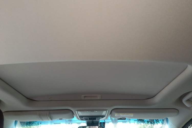 Used Honda Elysion 2022 2.0L eHEV Prestige Edition Headliner