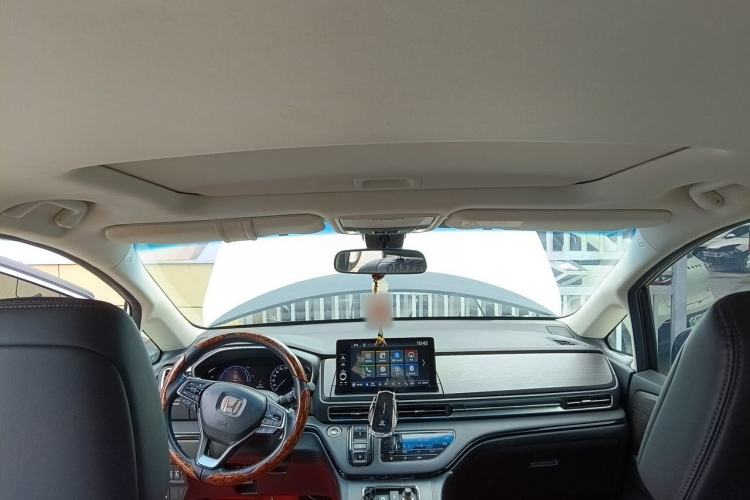 Used Honda Elysion 2022 2.0L eHEV Luxury Edition Headliner