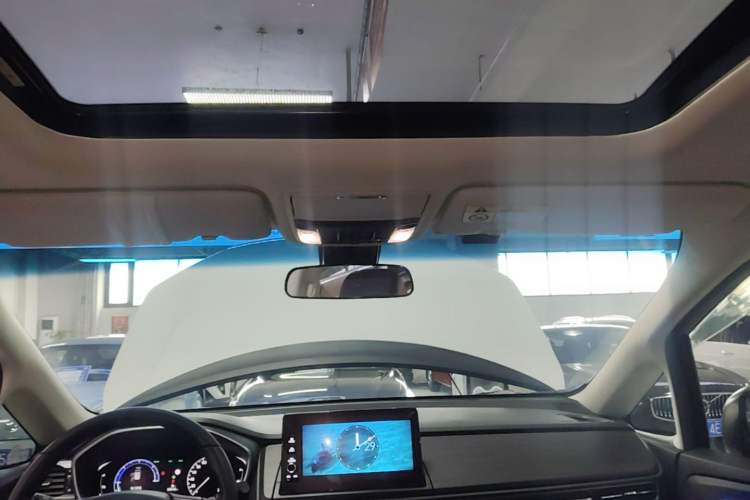 Used Honda Elysion 2022 2.0L eHEV Luxury Edition Headliner