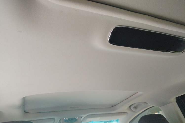 Used Honda Elysion 2022 2.0L eHEV Luxury First Edition Headliner