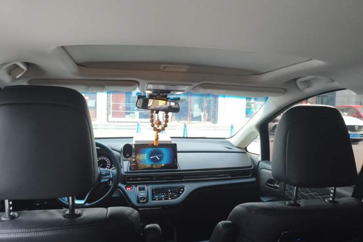 Used Honda Elysion 2022 2.0L eHEV Luxury First Edition Headliner