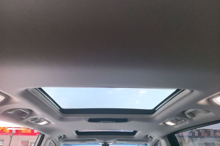 Used Honda Elysion 2022 2.0L eHEV Luxury First Edition Headliner