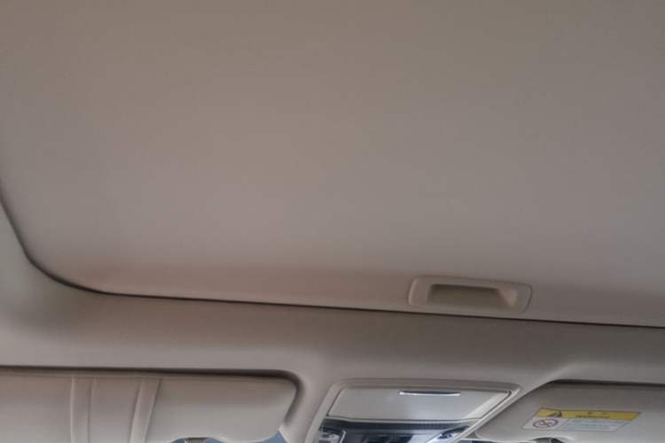 Used Honda Elysion 2022 2.0L eHEV Luxury Edition Headliner