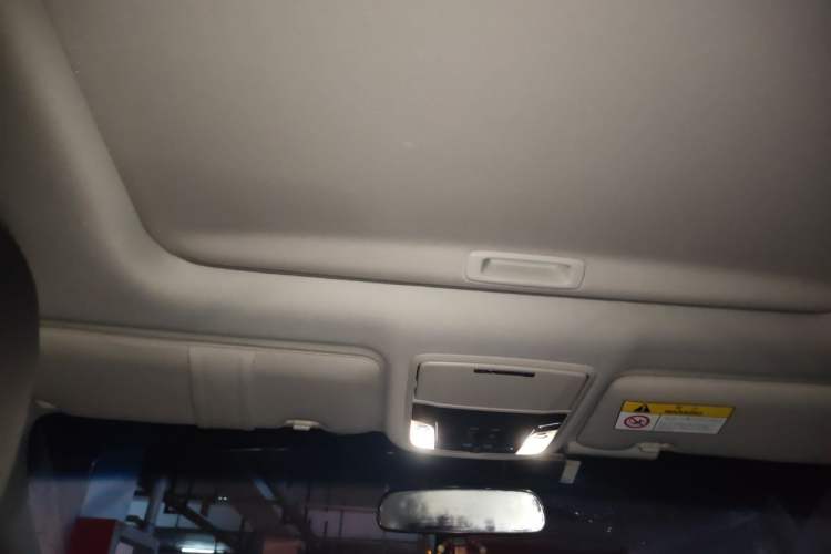 Used Honda Elysion 2022 2.0L eHEV Luxury Edition Headliner