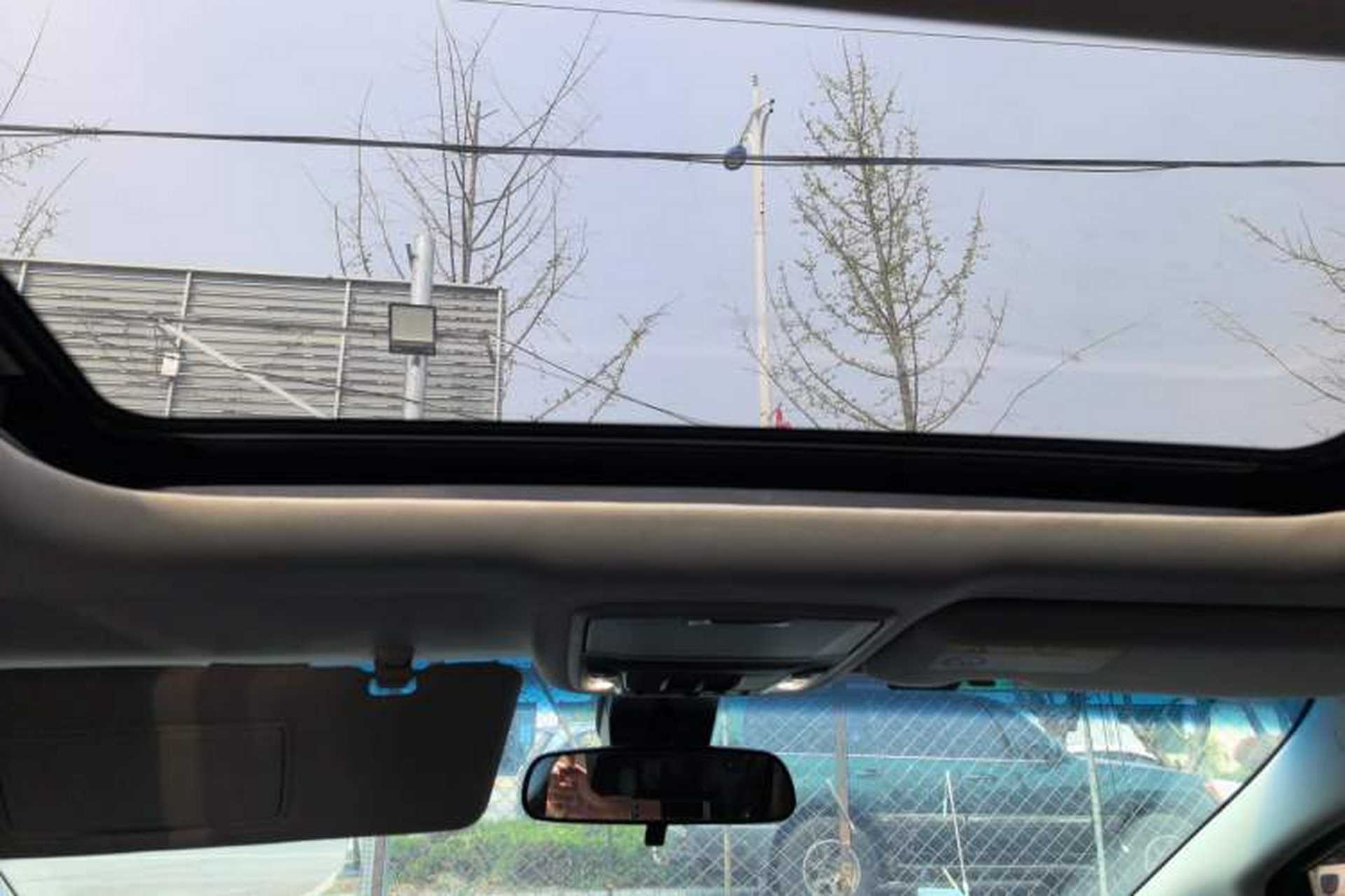 Used Honda Elysion 2022 2.0L eHEV Luxury Edition Headliner