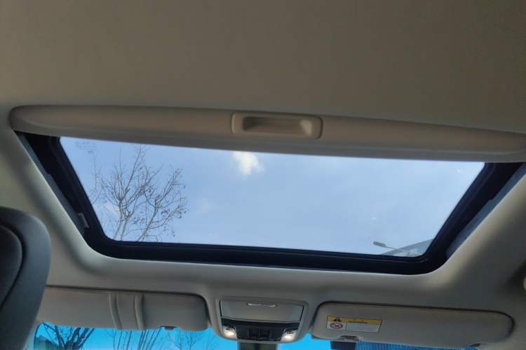 Used Honda Elysion 2022 2.0L eHEV Luxury Edition Headliner