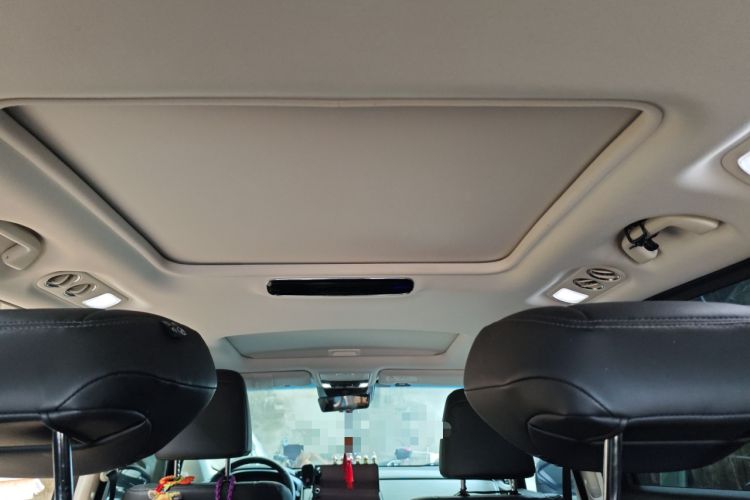 Used Honda Elysion 2022 2.0L eHEV Luxury Edition Headliner