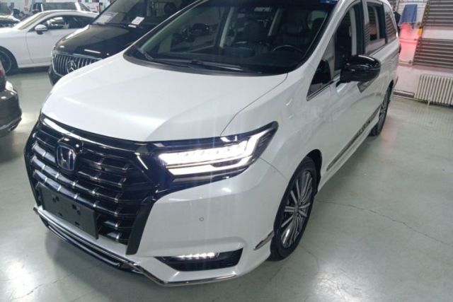 Used Honda Elysion 2022 2.0L eHEV Prestige Edition