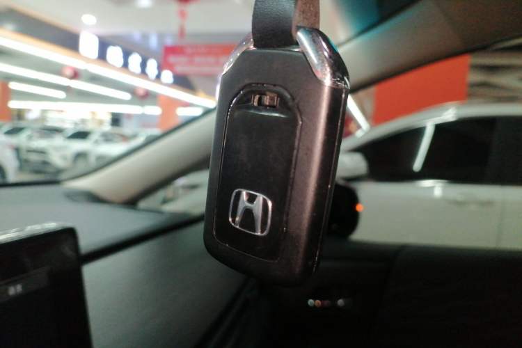 Used Honda Elysion 2022 2.0L eHEV Luxury Edition Interior 1
