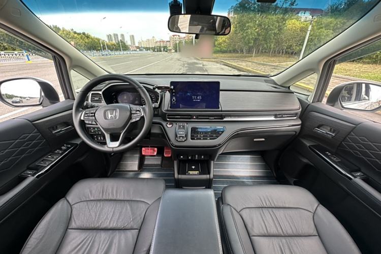 Used Honda Elysion 2022 2.0L eHEV Luxury Edition Interior 1