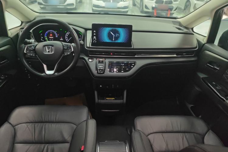 Used Honda Elysion 2022 2.0L eHEV Luxury Edition Interior 1