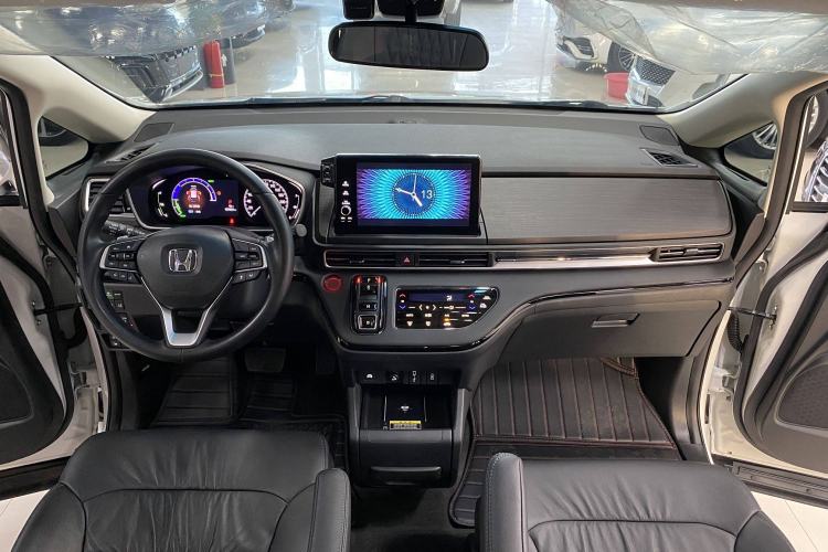 Used Honda Elysion 2022 2.0L eHEV Luxury Edition Interior 1