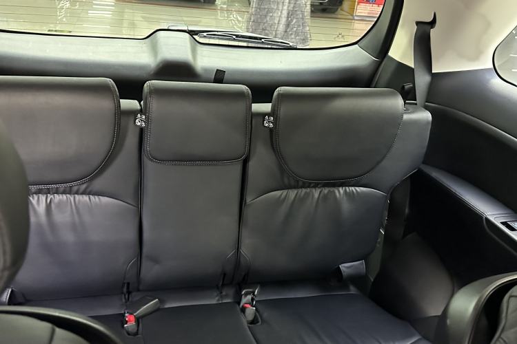 Used Honda Elysion 2022 2.0L eHEV Luxury First Edition Interior 14