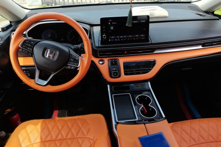 Used Honda Elysion 2022 2.0L eHEV Luxury First Edition Interior 2