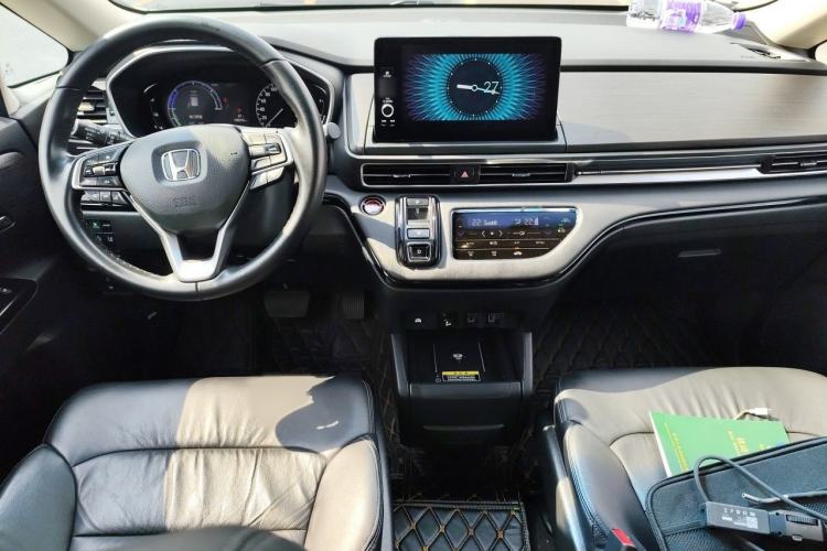 Used Honda Elysion 2022 2.0L eHEV Luxury First Edition Interior 2