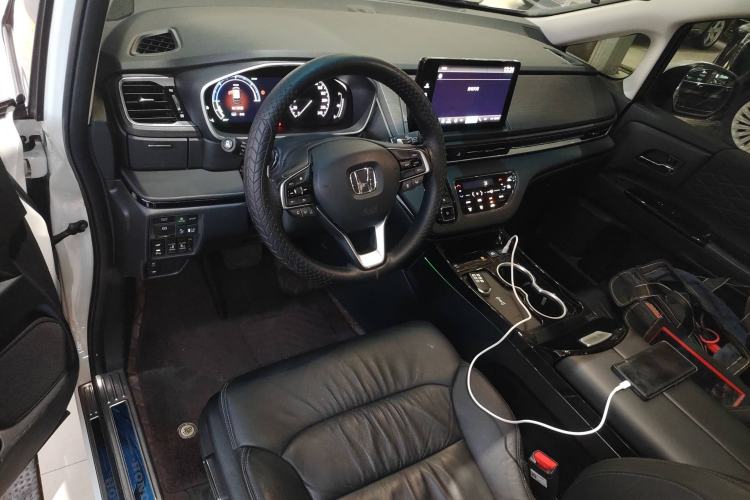 Used Honda Elysion 2022 2.0L eHEV Luxury Edition Interior 2