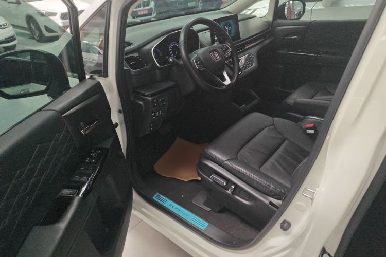 Used Honda Elysion 2022 2.0L eHEV Luxury Edition Interior 2