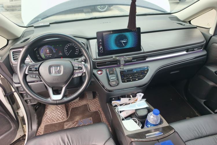 Used Honda Elysion 2022 2.0L eHEV Luxury First Edition Interior 2