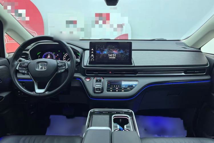 Used Honda Elysion 2022 2.0L eHEV Luxury Edition Interior 2