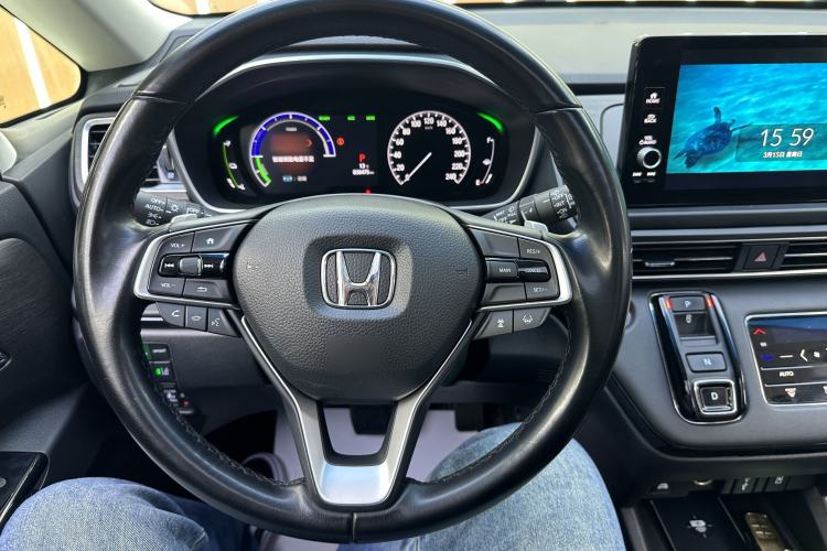 Used Honda Elysion 2022 2.0L eHEV Luxury First Edition Interior 3