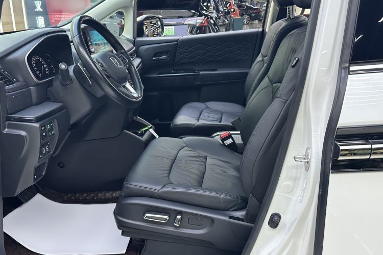 Used Honda Elysion 2022 2.0L eHEV Luxury First Edition Interior 8