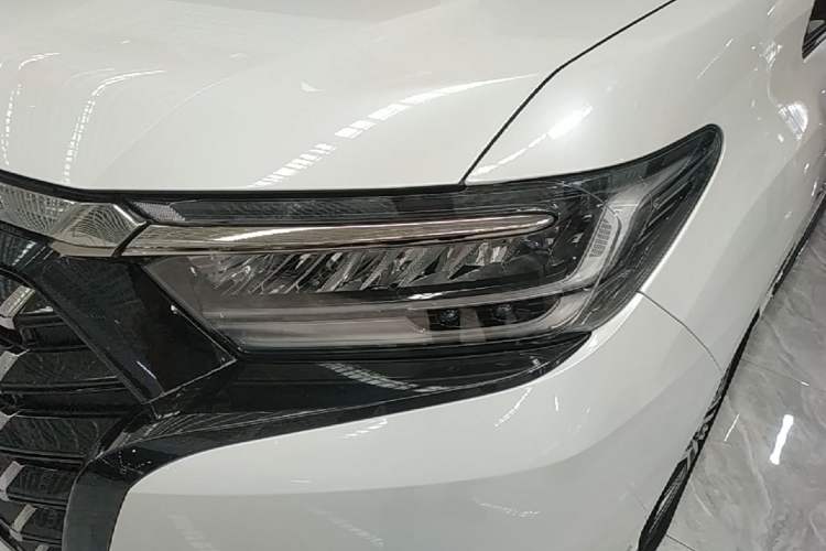 Used Honda Elysion 2022 2.0L eHEV Luxury First Edition Left Front Headlight