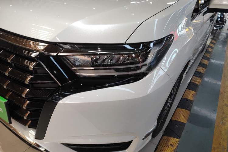 Used Honda Elysion 2022 2.0L eHEV Luxury Edition Left Front Headlight