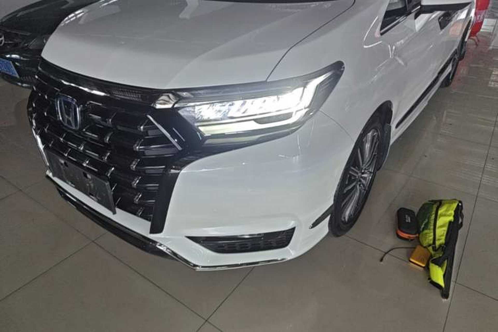 Used Honda Elysion 2022 2.0L eHEV Luxury Edition Left Front Headlight
