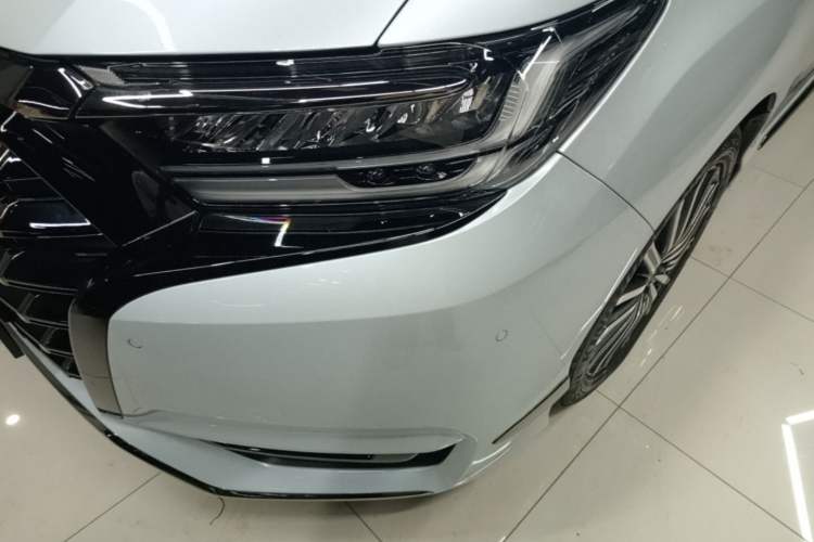 Used Honda Elysion 2022 2.0L eHEV Luxury Edition Left Front Headlight