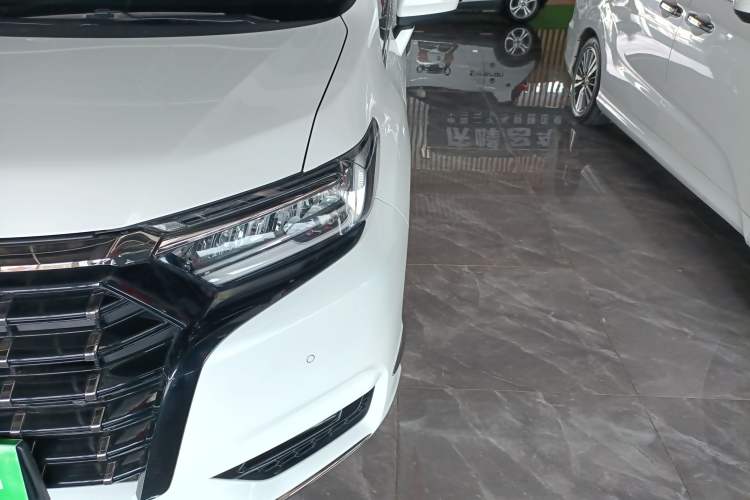 Used Honda Elysion 2022 2.0L eHEV Prestige Edition Left Front Headlight