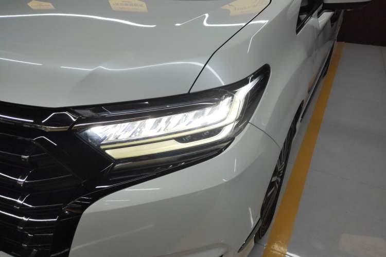 Used Honda Elysion 2022 2.0L eHEV Luxury Edition Left Front Headlight