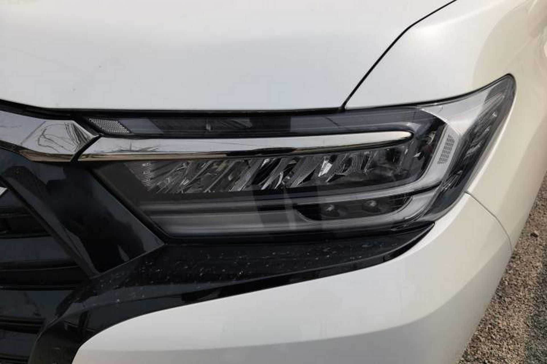 Used Honda Elysion 2022 2.0L eHEV Luxury Edition Left Front Headlight