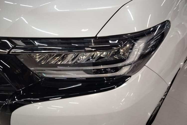 Used Honda Elysion 2022 2.0L eHEV Luxury First Edition Left Front Headlight