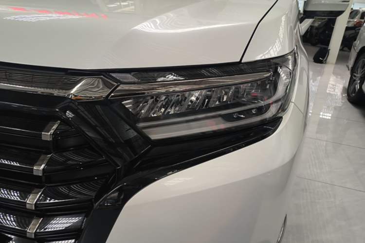 Used Honda Elysion 2022 2.0L eHEV Luxury Edition Left Front Headlight