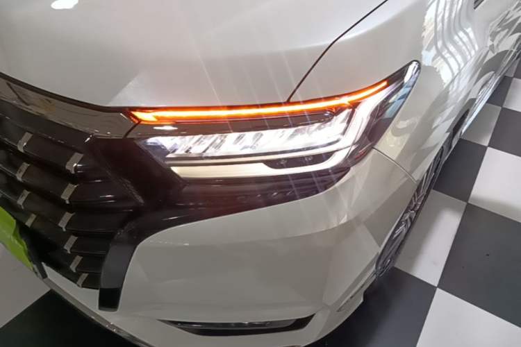 Used Honda Elysion 2022 2.0L eHEV Luxury Edition Left Front Headlight