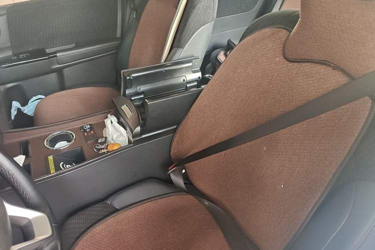 Used Honda Elysion 2022 2.0L eHEV Comfort Version Left Front Seat