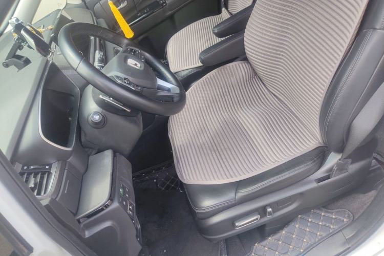 Used Honda Elysion 2022 2.0L eHEV Luxury First Edition Left Front Seat