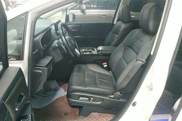 Used Honda Elysion 2022 2.0L eHEV Luxury First Edition Left Front Seat