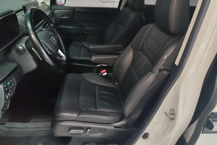 Used Honda Elysion 2022 2.0L eHEV Luxury Edition Left Front Seat