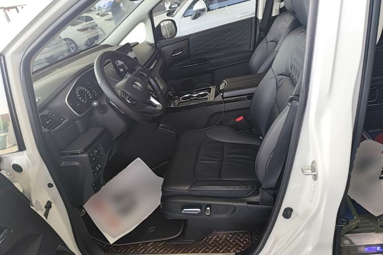 Used Honda Elysion 2022 2.0L eHEV Luxury Edition Left Front Seat