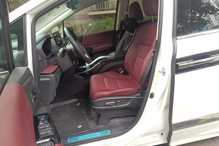 Used Honda Elysion 2022 2.0L eHEV Prestige Edition Left Front Seat