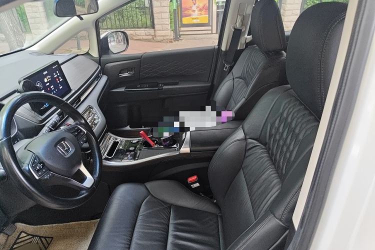 Used Honda Elysion 2022 2.0L eHEV Luxury First Edition Left Front Seat